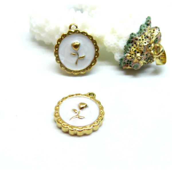 Pendentif Médaille Fleur 16mm, résine émaillée Blanc irisé – Acier inox 304 doré