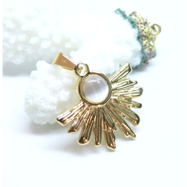 Pendentif Éventail avec Œil de Chat – Acier Inoxydable 304 Placage Ionique