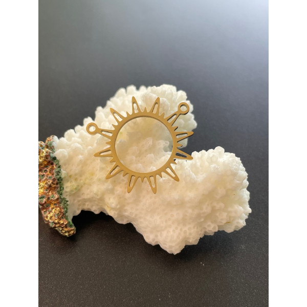 Pendentif Connecteur Soleil 30mm – Acier Inoxydable 304 Doré Placage Ionique