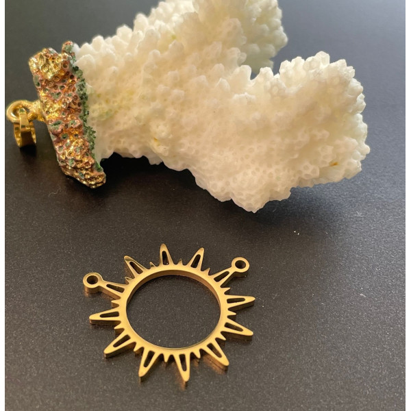 Pendentif Connecteur Soleil 30mm – Acier Inoxydable 304 Doré Placage Ionique