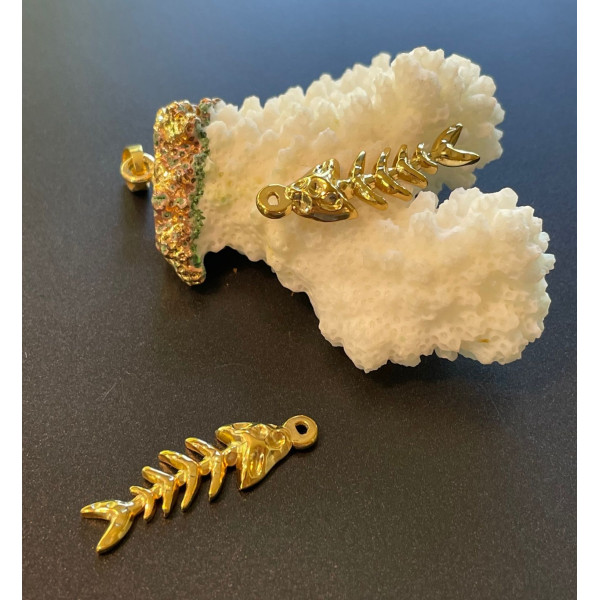 Pendentif Poisson 28 mm – Acier Inoxydable 304 Doré à l’or fin 18K, PVD