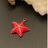Pendentif Étoile de mer 16 mm avec résine émaillée Rouge – Acier Inoxydable 304 Doré à l’or fin 14K, PVD