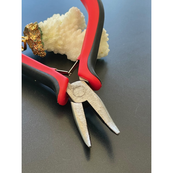 Pince Bout Plat Fin – Pince de Précision à Bout Plat Strié Incurvé