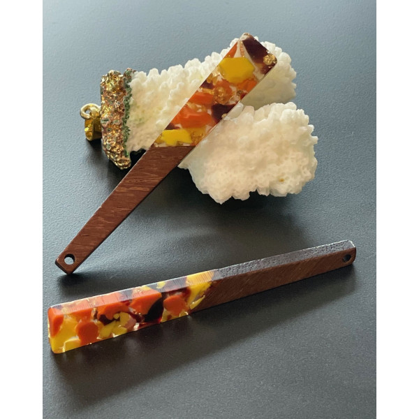 Pendentif Triangle en Bois et résine 70mm, Esprit vintage 1950