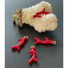 Breloques Pendentifs Corail 26mm Résine Rouge Émaillée sur Base Dorée