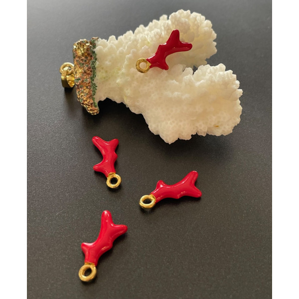 Breloques Pendentifs Corail 19mm Résine Rouge Émaillée sur Base Dorée