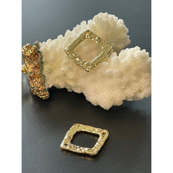 Pendentifs Connecteurs Losange 20 mm – Métal Finition Doré