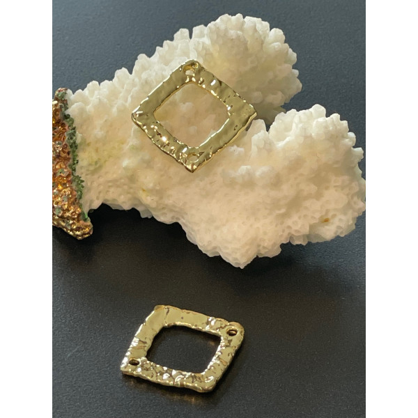 Pendentifs Connecteurs Losange 20 mm – Métal Finition Doré
