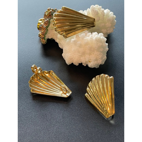 Boucles d’oreilles Puce Coquille Saint Jacques 26 mm avec anneau d’accroche – Acier Inoxydable 304 – Finition dorée