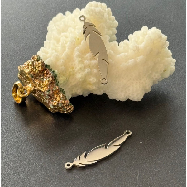 Pendentifs Connecteurs Plumes 29 mm – Acier Inoxydable 304 Argenté
