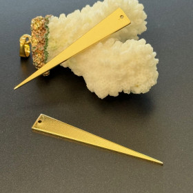 Pendentifs Long Triangle 51 mm – Laiton Doré à l’or fin 18K