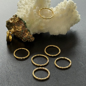 Pendentifs Rond Martelé 12mm – Laiton Doré à l'Or fin 18K