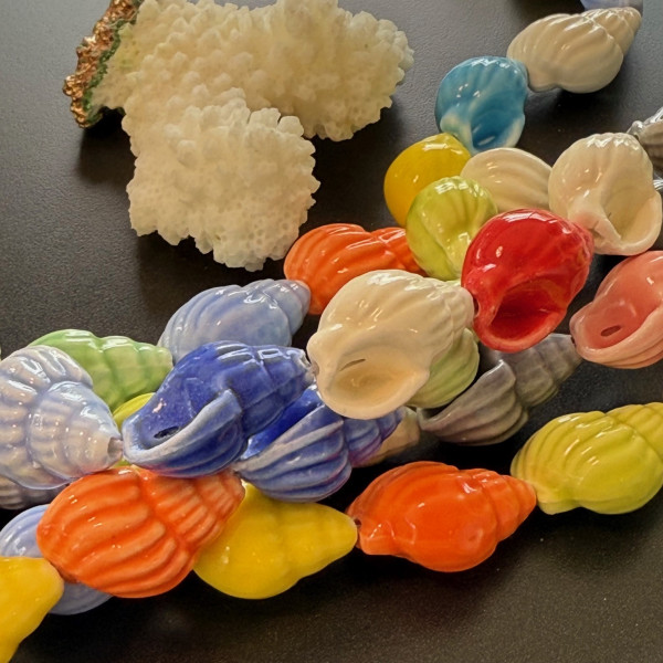 Perles Coquillage 20x13 mm – Céramique – Multicolore