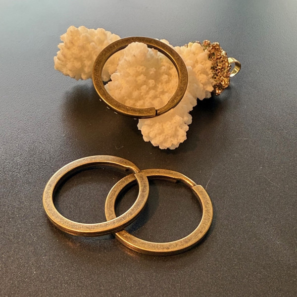 Anneaux Porte Clés 28mm – Métal Finition Bronze