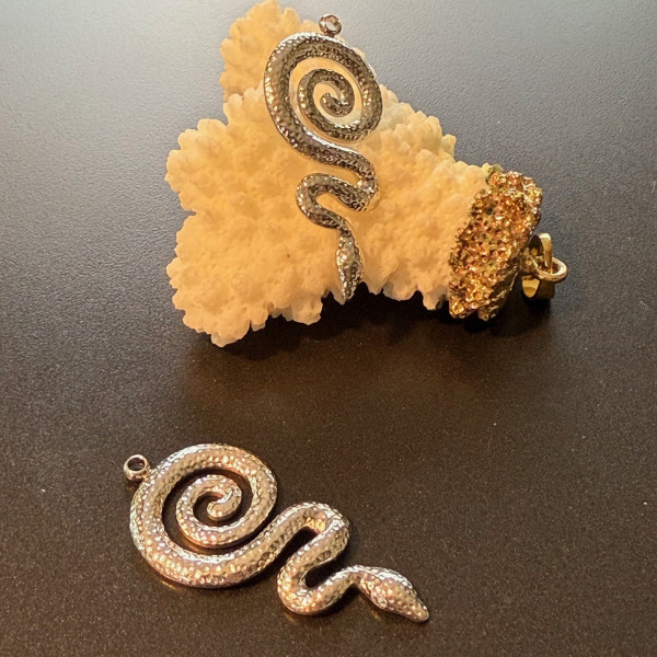 Pendentif Serpent 36 mm – Acier Inoxydable 304 Argenté