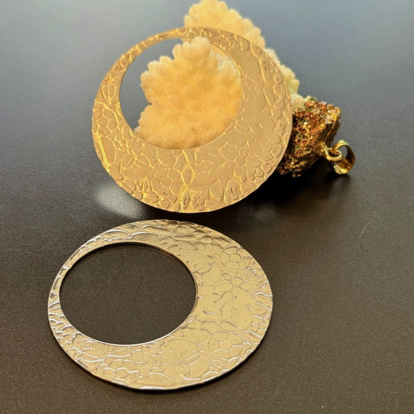 Pendentif Multi-Fleurs Cercle 46 mm – Acier Inoxydable 304 Argenté