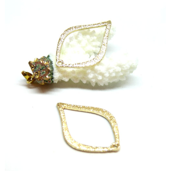 Pendentifs Forme Pétale Texturé 35 mm – Métal Doré