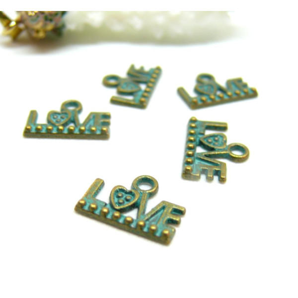Pendentifs LOVE Patine Ancienne Métal Bronze