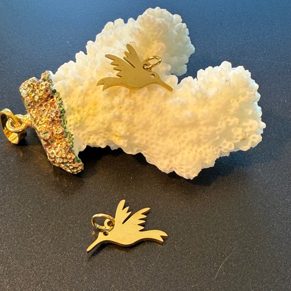 Pendentifs Oiseau-Mouche Colibri 17 mm – Acier Inoxydable 304 Doré