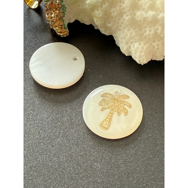 Pendentifs Nacre avec Palmier 16 mm – Laiton Doré