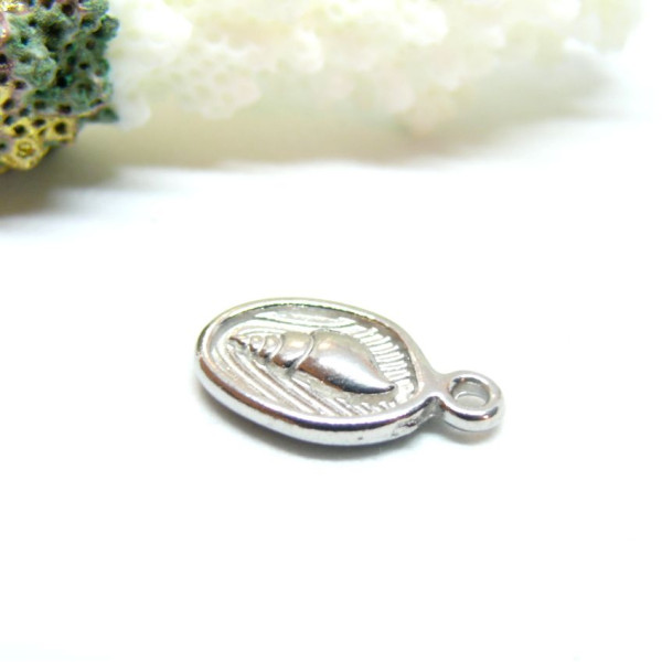Pendentifs Coquillage dans Médaillon 16 mm – Acier Inoxydable 304 Argent