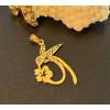Pendentif avec Bélière Oiseau, Colibri et Fleur d’Hibiscus – Acier Inoxydable 304 Doré à l’Or Fin 18K, Placage Ionique