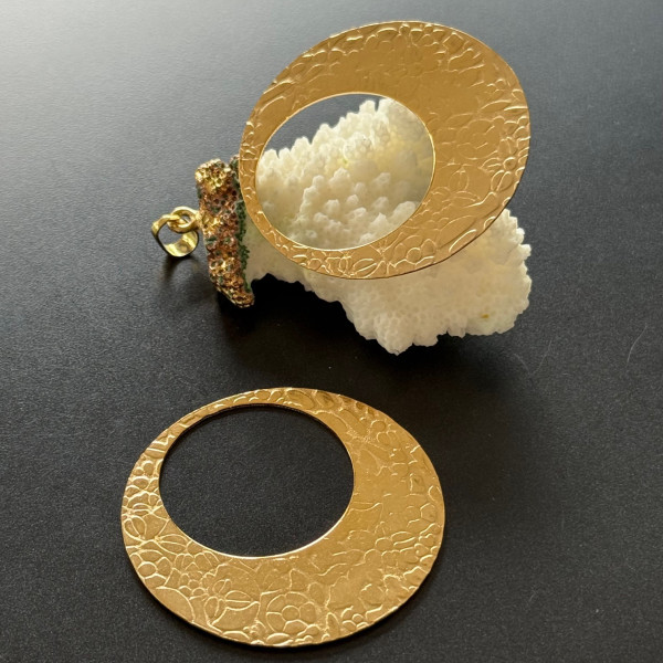 Pendentifs Multi-Fleurs Cercle 46 mm – Acier Inoxydable 304 Doré