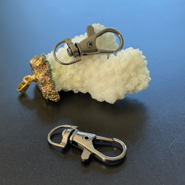 Grands Mousquetons 35 x 16 mm – Métal Finition Gun Métal