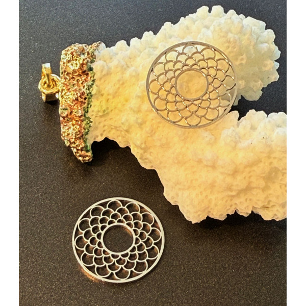 Pendentifs Connecteur Cercle avec Écaille 17mm – Acier Inoxydable Argenté