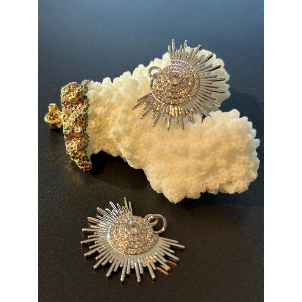 Pendentif – Soleil éventail avec zircon 25 mm – Laiton, Argenté