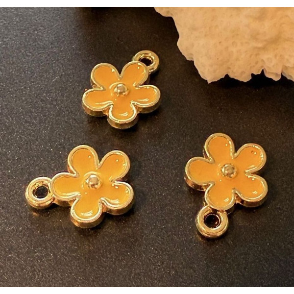Pendentifs Fleur 12 mm – Résine Émaillée Jaune