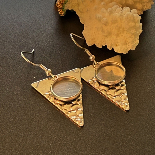 Supports de Boucles d’oreilles Triangle martelé 12 mm – Acier Inoxydable 304 Argenté