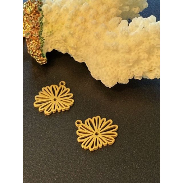 Pendentif Fleur 13mm – Acier Inoxydable 304 Doré  à l'or fin 18K