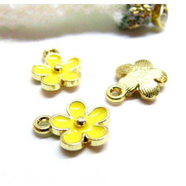 Pendentifs Fleur 12 mm – Résine Émaillée Jaune