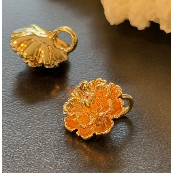 Pendentifs Fleur 3D 11 mm – Laiton Doré à l’Or Fin 18K