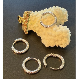 Créoles Rondes martelées  16 par 2.5 mm – Acier Inoxydable 304 Argenté