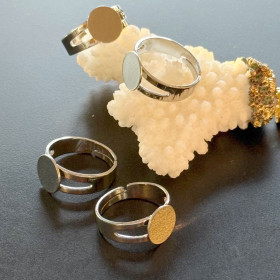 Supports de Bague Plateau Lisse 10mm Anneau Double – Laiton Argent Platine