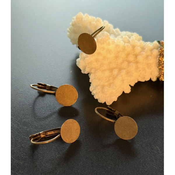 Boucles d’Oreille Dormeuse Plateau Lisse 10mm – Laiton Bronze