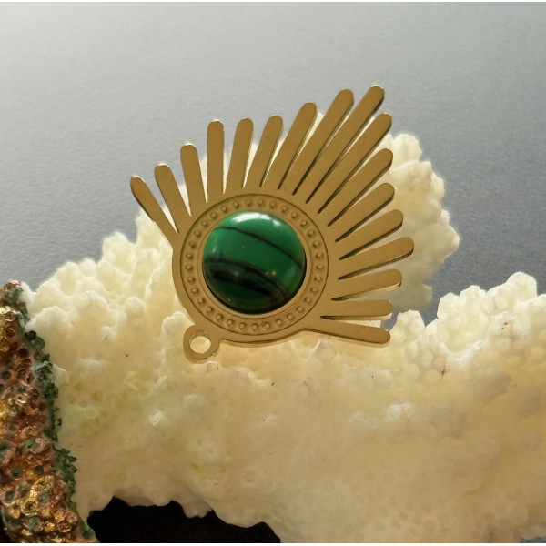 Pendentif Éventail Art Déco 27 mm avec Malachite Synthétique – Acier Inoxydable 304 Doré, Placage Ionique