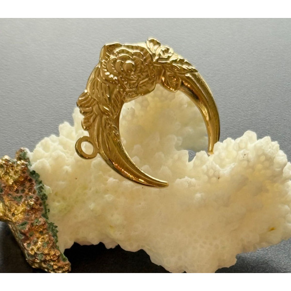 Pendentif Lune avec Fleurs 30 mm – Acier Inoxydable Doré à l'or fin 18K, IONIQUE