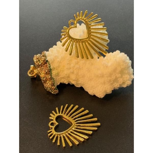 Pendentifs Cœur Soleil 28 mm – Laiton Doré