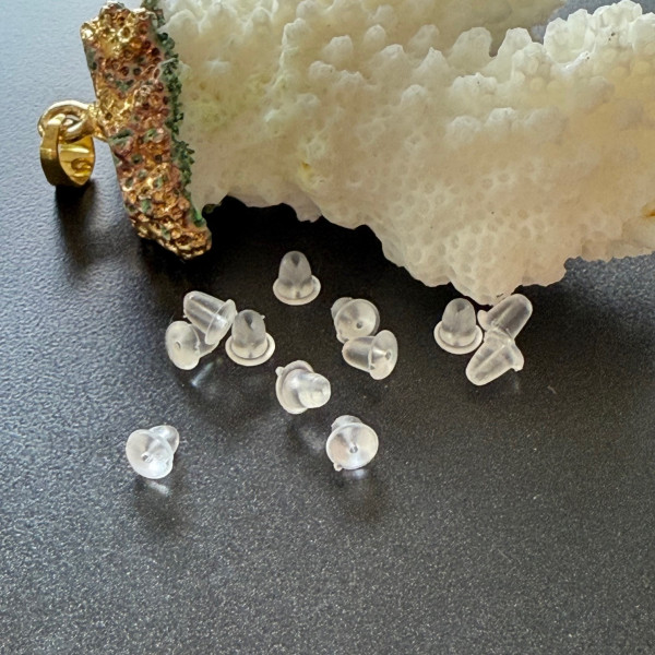 boite avec 1000 Stoppeurs Embouts Poussoirs  Plastique Transparent 4 par 4mm pour Boucles d’oreille Puce et Crochets