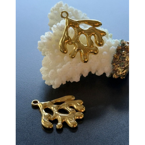 Pendentif Corail 26 mm – Acier Inoxydable Doré à l’Or Fin 18K, Placage Ionique
