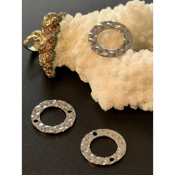 Connecteurs Cercle martelé 15mm – Acier Inoxydable Argenté PVD