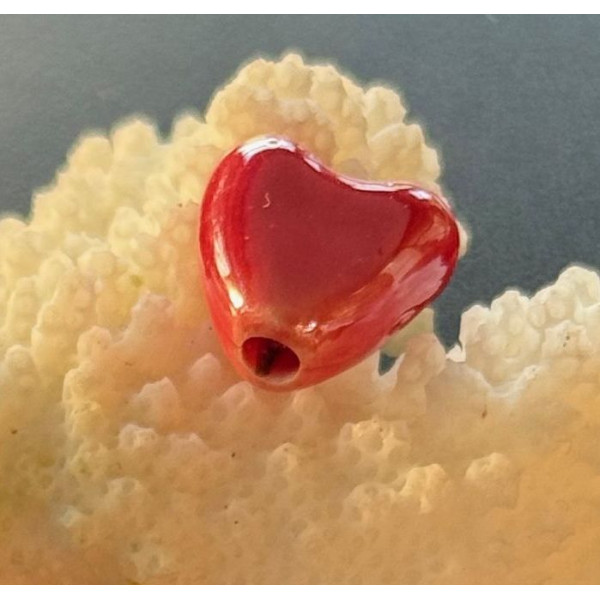 Perles Cœur 15 mm – Céramique Rouge Irisé