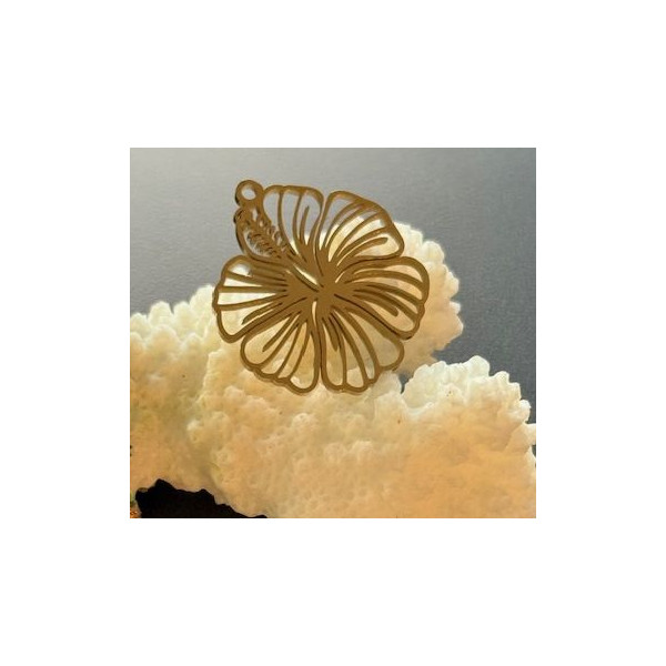 Pendentif Fleur Exotique 26 x 23 mm – Acier Inoxydable 304 Doré