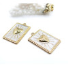 Pendentif Rectangle Love avec Cœur en Résine – Acier Inoxydable 304 Doré à l’or fin 18K, Placage IONIQUE