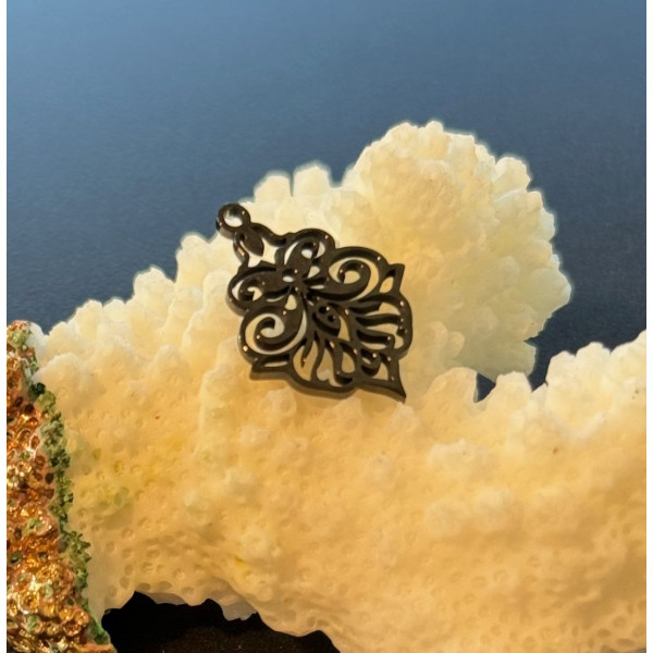 Pendentifs Arabesque 17 mm – Acier inoxydable 304, finition NOIR
