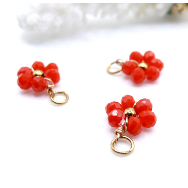 Pendentifs avec anneau Fleur avec Perles Blanche – Acier Inoxydable Doré IONIQUE
