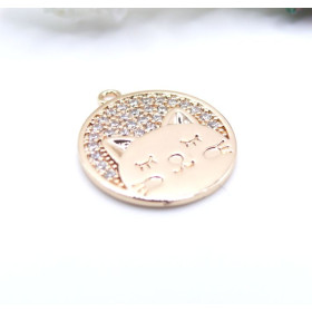 Pendentif Chat 18x16mm – Cuivre Doré à l'or fin 18KT & Strass